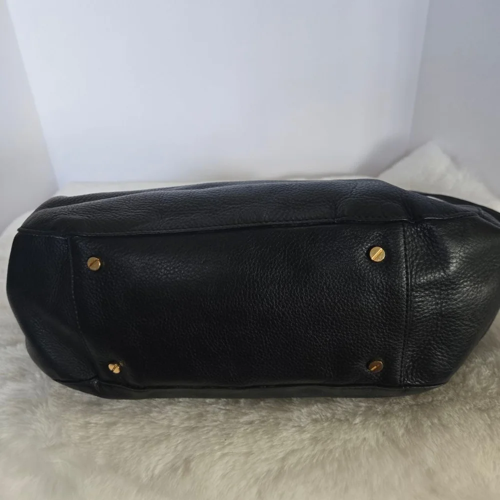 Women's Tory Burch Amanda Classic Hobo Black Pebbled Leather Crossbody Bag
